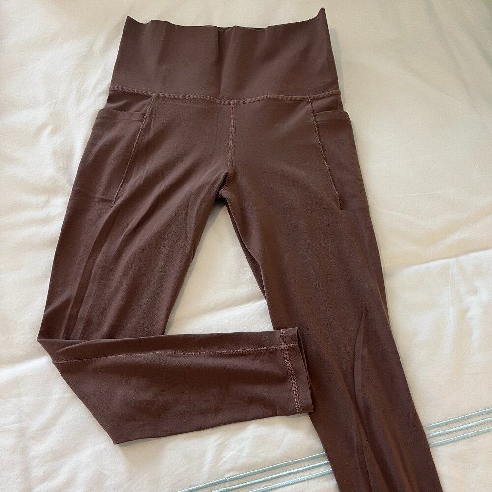 Athleta mauve leggings with pockets